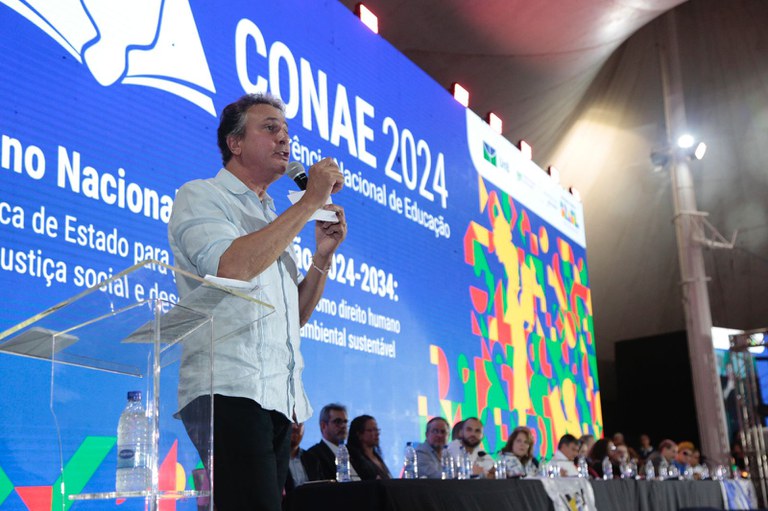 Abertura da Conae reuniu educadores de todo o Brasil